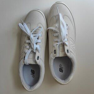 New Balance Women's Silver Shoes Size 8